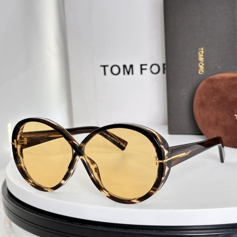 TOM FORD